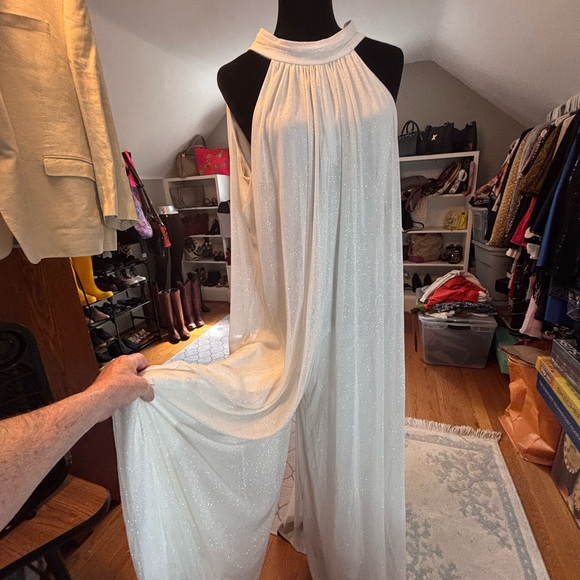 MSK
High-Neck Sparkle-Mesh Wide-Leg Jumpsuit Sz Large - Picture 10 of 10